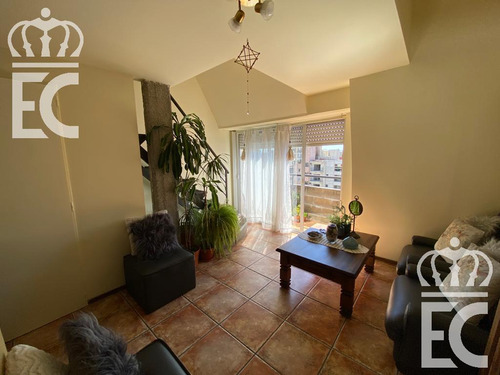 Venta - Departamento - 2 Ambientes -  Impecable - 8° D - Lanús Este -