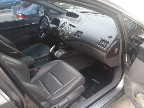 Imagen 11 de 15 de Honda Civic 1.8 Exs At 2006