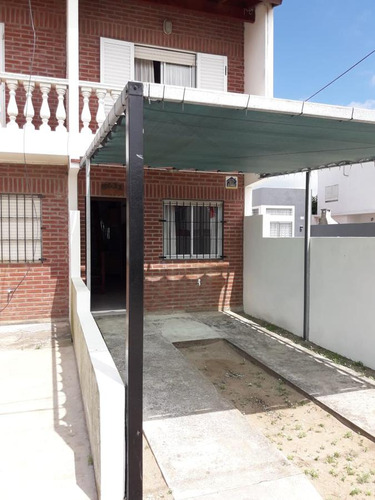 Casa En Venta - 3 Dormitorios 2 Baños - 77,4mts2 - Mar Del Tuyú