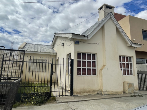 Imagen 1 de 6 de Casa En Venta, Bº 26 De Junio