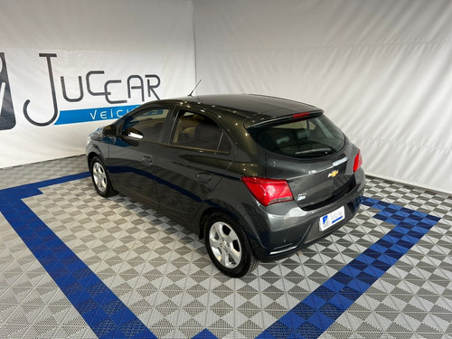 Chevrolet Onix 1.4 MPFI LT 8V FLEX 4P AUTOMÁTICO