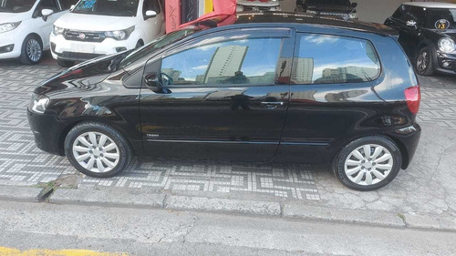 Imagem 4 de 15 de Volkswagen Fox 2010 1.0 Vht Total Flex 3p