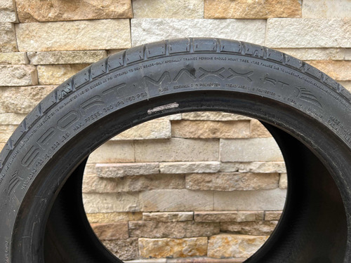 Llanta Dunlop Sport Maxx 245/40 R18 (Usado)