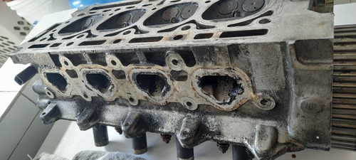 Cabeçote Do Renault Logan 1.0 16v (Usado)