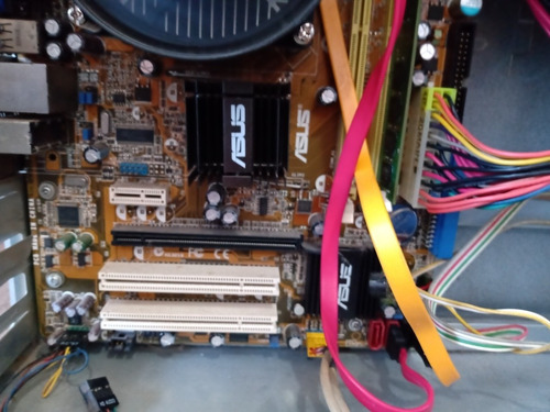 Cpu Core 2 Quad, Placa Não Segura Horário,2 Gb,hd 80gb