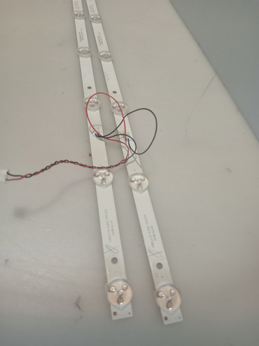 2 Tiras De 6 Led Kdg24ml550l 41.5cm (Usado)