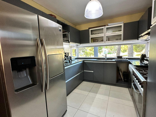 Casa En Venta - 5 Dormitorios 4 Baños - Pinamar
