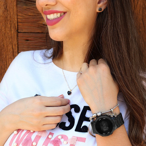 Imagem 4 de 7 de Kit Relógio Feminino Euro Fashion Fit Barato Colar Brincos