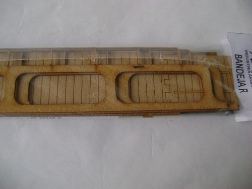 Imagen 3 de 5 de Nico Bandeja Autos Roca Lat. Oval Kit Fibrofacil H0 (mnt 60)