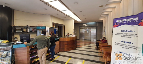 Excelente Oficina En Una Ubicación Privilegiada