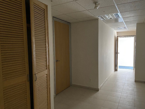Renta Local Av. Adolfo López Mateos Sta. Cruz Del Monte