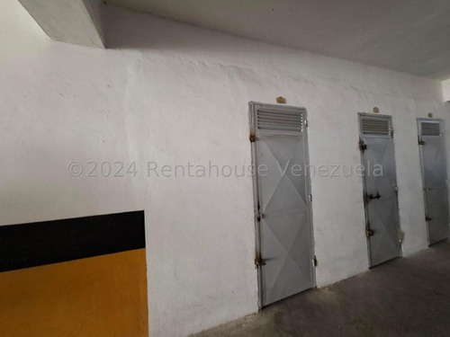 Venta Apartamento Resid Greco Urb San Jacinto Con Plata Electrica 24-28825 Gjg