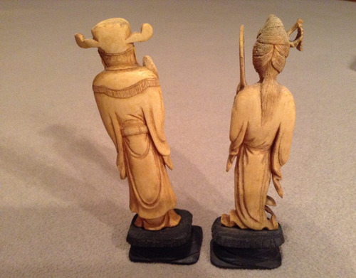 2 Antiguas Figuras Oriente Tallas Simil Marfil Alto: 13 Cm (Usado)