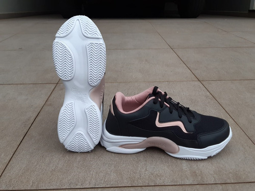 Imagem 3 de 6 de Tênis Feminino Preto Dad Blogueira Casual Plataforma Chunky