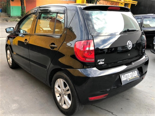 Imagem 4 de 11 de Volkswagen Fox 1.0 2014 Série Especial Trend Flex 5p