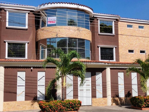 Gbf 25-14208 San Jacinto Vendo Espectacular Casa Con Terreno Acabados De Lujo Contácteme Ya.