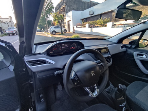Peugeot 208 1.6 Active