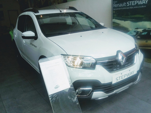Renault Sandero Stepway Intense 1.6 Tasa 9.9% Permuta (mb)