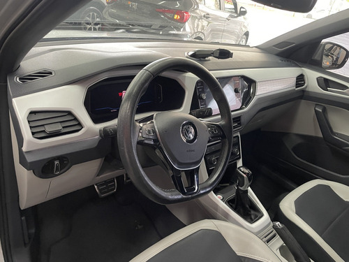 Volkswagen T-Cross 1.4 250 TSI TOTAL FLEX HIGHLINE AUTOMÁTICO