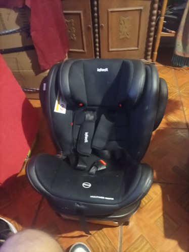 Se Vende Silla Para Auto Marca Infanti Multiage Isofix 