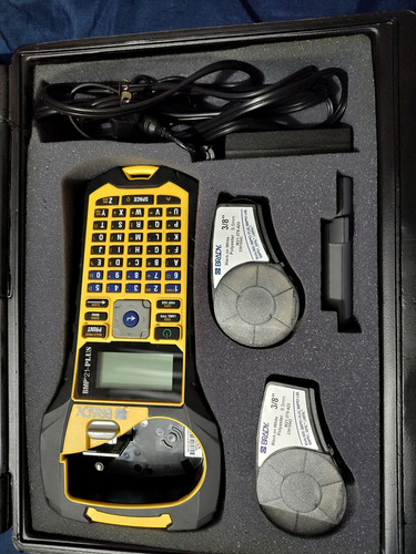 Kit De Impresión De Etiquetas Brady Bmp21-plus-kit1 (Usado)