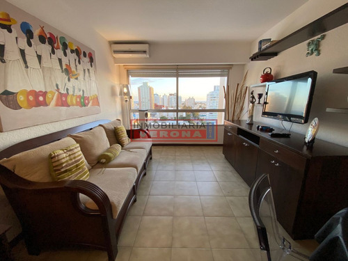Imagen 5 de 16 de Apartamento 1 Dorm En Torre Gattas Con Vistas!