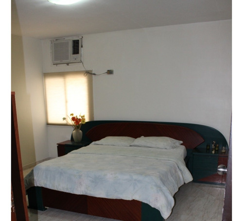 Imagen 10 de 28 de Cómodo Apartamento En La Planta Pent House Del Edificio Residencias La Vereda.