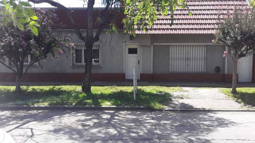 Imagen 5 de 9 de Casa Local En Venta Muñiz 500 Ituzaingo