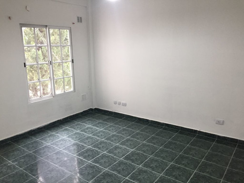 Imagen 3 de 14 de Venta Departamento 3 Ambientes En Villa Luzuriaga!!!