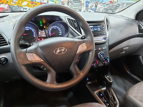 Imagem 10 de 14 de Hyundai Hb20s 1.6 Comfort * C/ Apenas 42.000 Km *