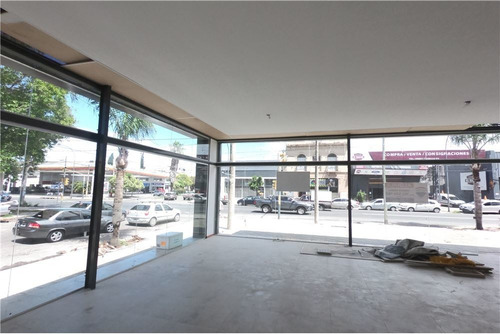 Alquiler Local Comercial En Av. Alem 600