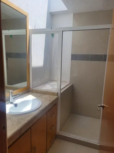 Casa En Renta En Privada Con Alberca En Juriquilla