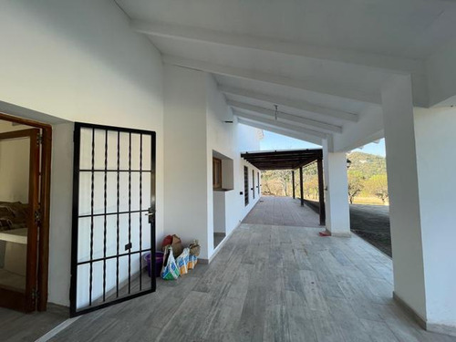 Casa - Potrerillo De La Larreta