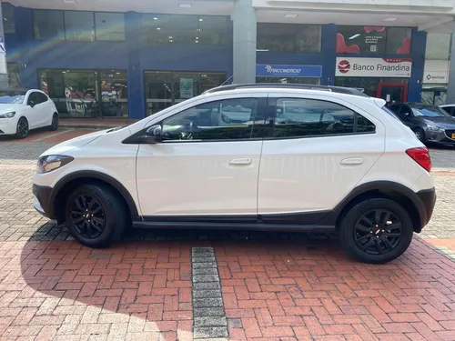 Chevrolet Onix Activ 1.4 LTZ mecanico