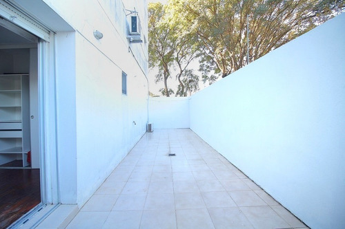 Imagen 17 de 26 de Excelente Oportunidad !! Apartamento En Pleno Malvin 118 M2 - 2d / 2b - Con Garage Y Patio. Edificio Con Piscina, Solarium, Parrillero Y Gym