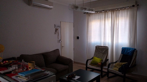 Imagen 2 de 14 de Departamento Tipo Casa En Venta En Sarandi Oeste