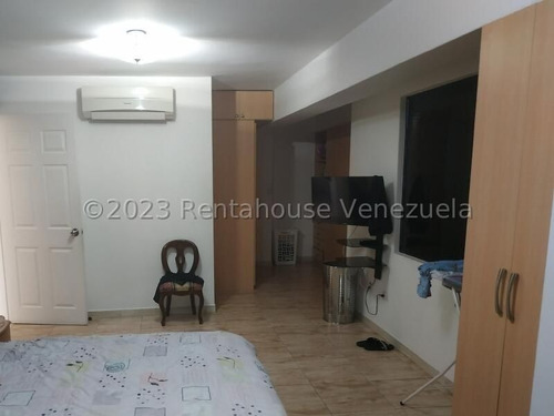 Venta Penhouse Urb Frutas Condominiums Guatire. Ar Mls # 25-17402
