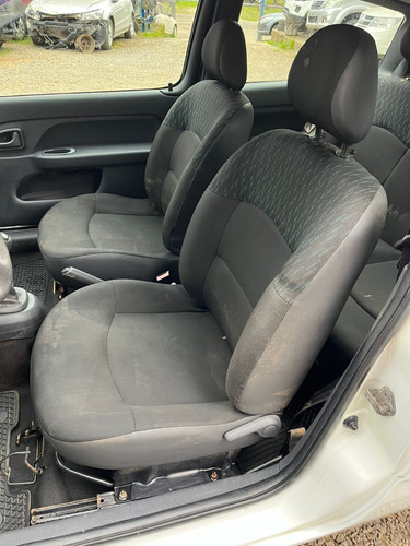Renaul Clio 1.0 Flex 2 Portas 2015 80cvs - Solicite Peças