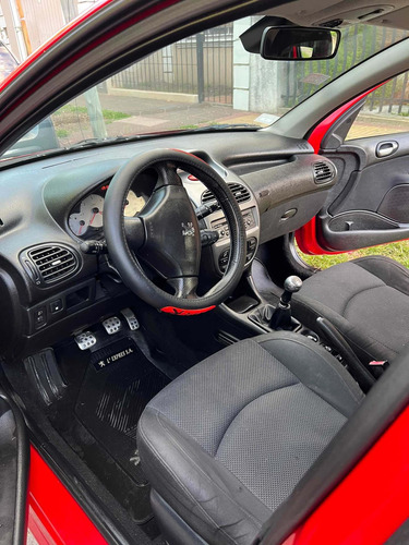 Imagen 3 de 19 de Peugeot 206 2008 2.0 Hdi Xs Premium