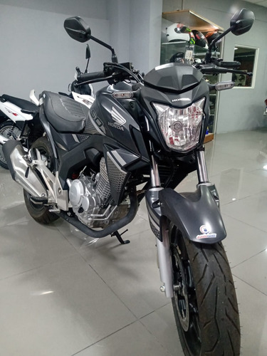 Imagen 4 de 16 de Honda Cb 250 Twister Usada 500 Km- Division Ruedas -