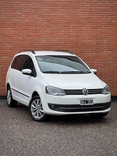 Volkswagen Suran 1.6 Highline 101cv