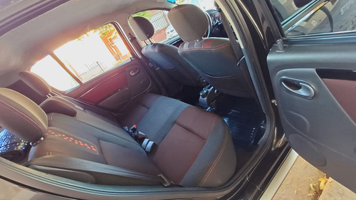Renault Sandero Stepway 1.6 Dynamique 105cv