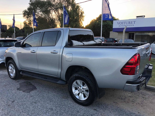 Toyota Hilux Srv 2.7 4x2 Nafta
