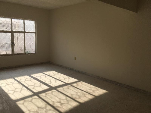 Imagen 3 de 20 de Casa En Renta En León, Moderno León, Gto.oficinas O Consultorios Puede Ser Con Jardin De 160m2