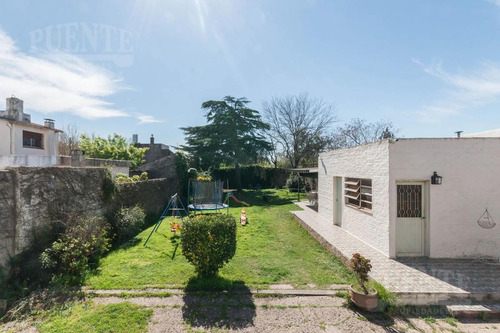 Imagen 21 de 25 de Casa - Temperley Oeste