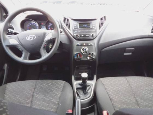 Imagem 3 de 9 de Hyundai Hb20 1.0 Unique 12v Flex 4p Manual