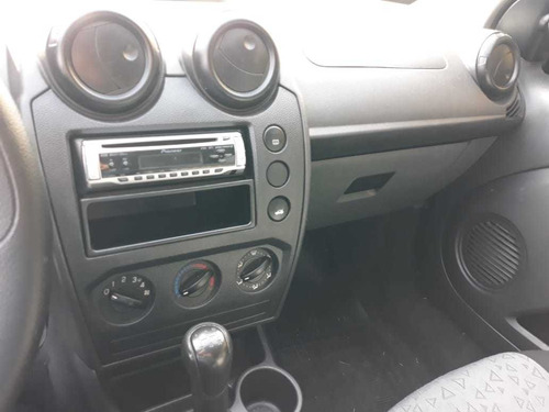 Ford Fiesta Sedan 1.6 2011