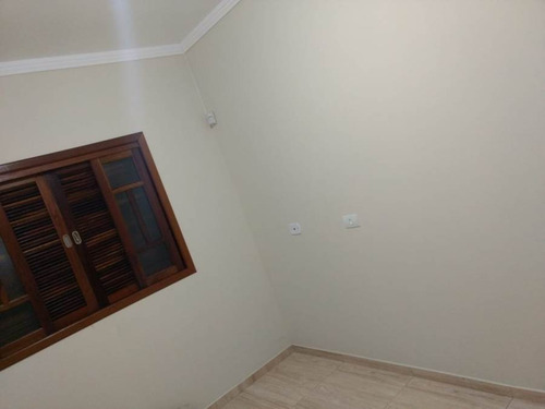 Casa Terrea No Residencial Santa Paula Em Jacarei - Cs-1604