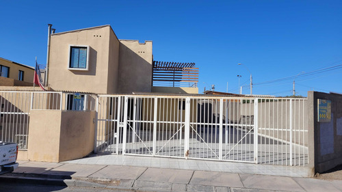 Arriendo Casa En Sector Acomodado (25253)