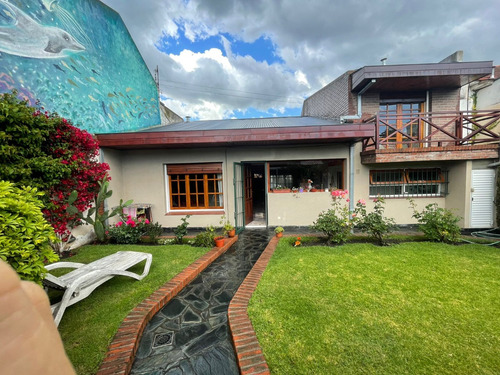 Excelente Casa 4 Ambientes Perla Norte